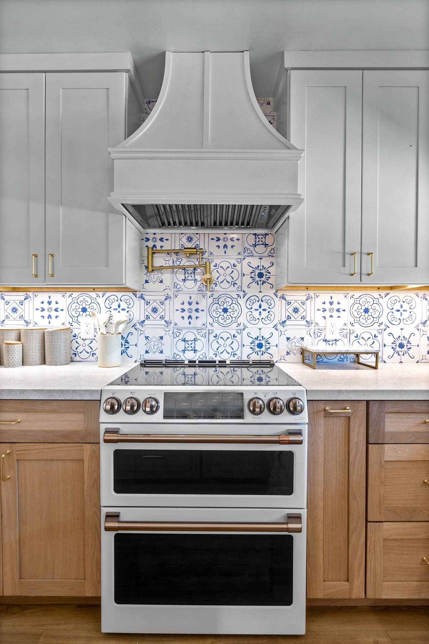 Personalized Kitchen Design Focused On Cooking And Entertaining Kitchen Remodel in Walnut Creek, CA by EA Home Builders project photo 8