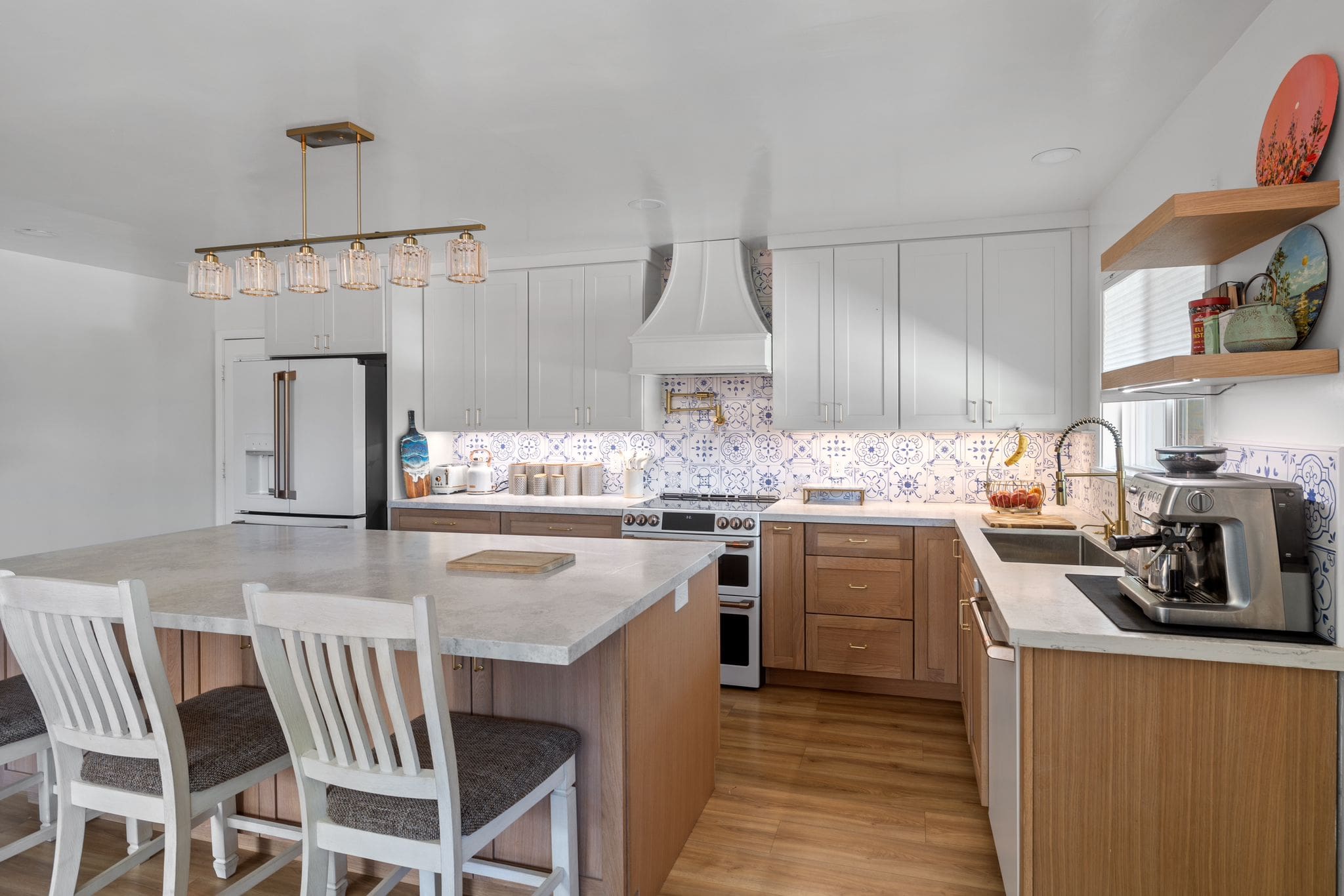 Personalized Kitchen Design Focused On Cooking And Entertaining Kitchen Remodel in Walnut Creek, CA by EA Home Builders project photo 7